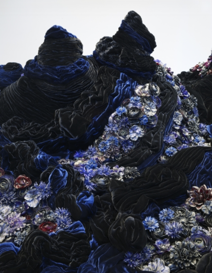 Petah Coyne Untitled #1379 (The Doctor’s Wife) (detail), 1997-2018 73.5 x 96 x 195 inches (186.7 x 243.8 x 495.3 cm)