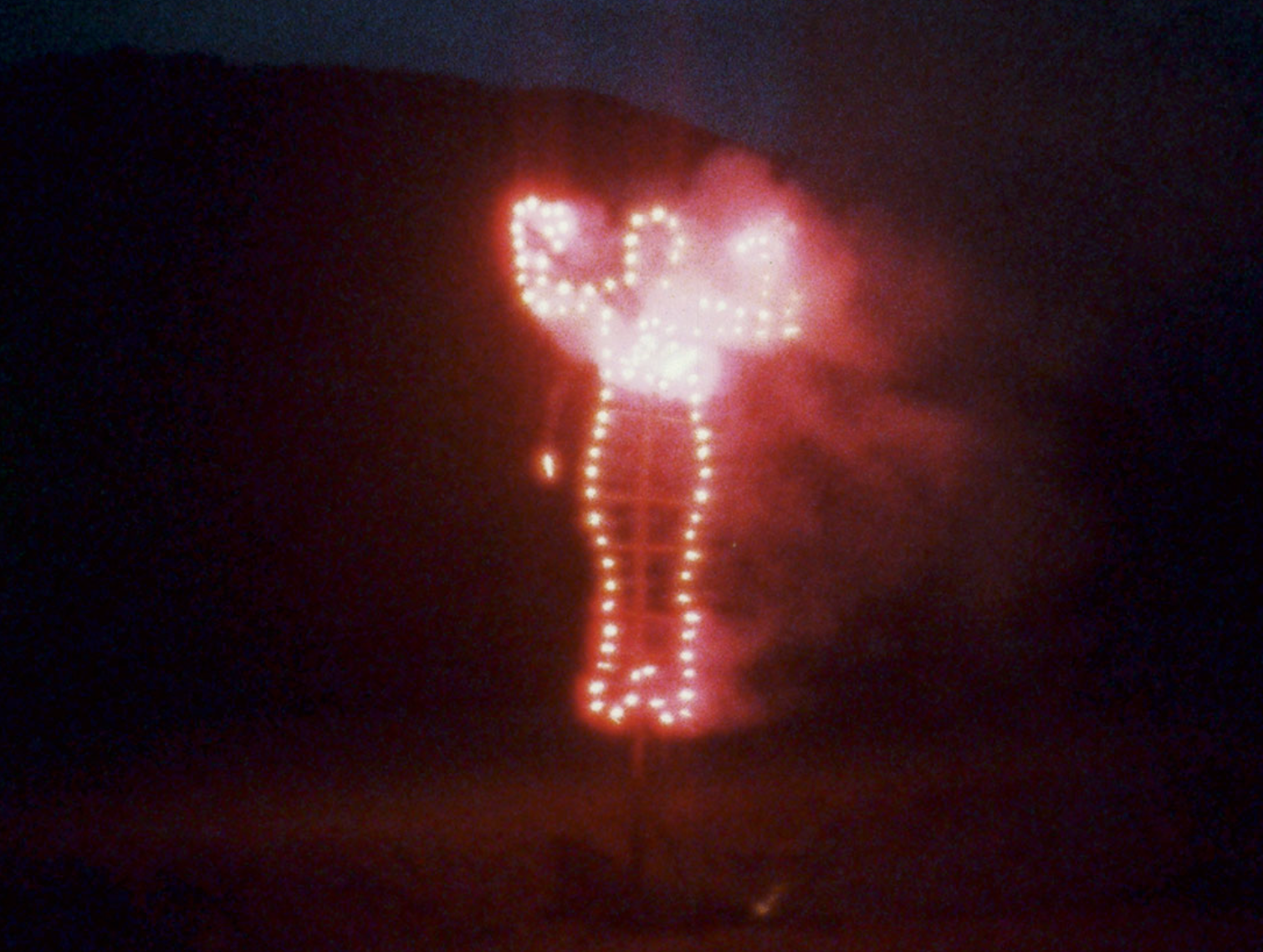Anima, Silueta de Cohetes (Firework Piece) 1976 Ana Mendieta Film Super-8. © The Estate of Ana Mendieta Collection, LLC. Courtesy Galerie Lelong, New York