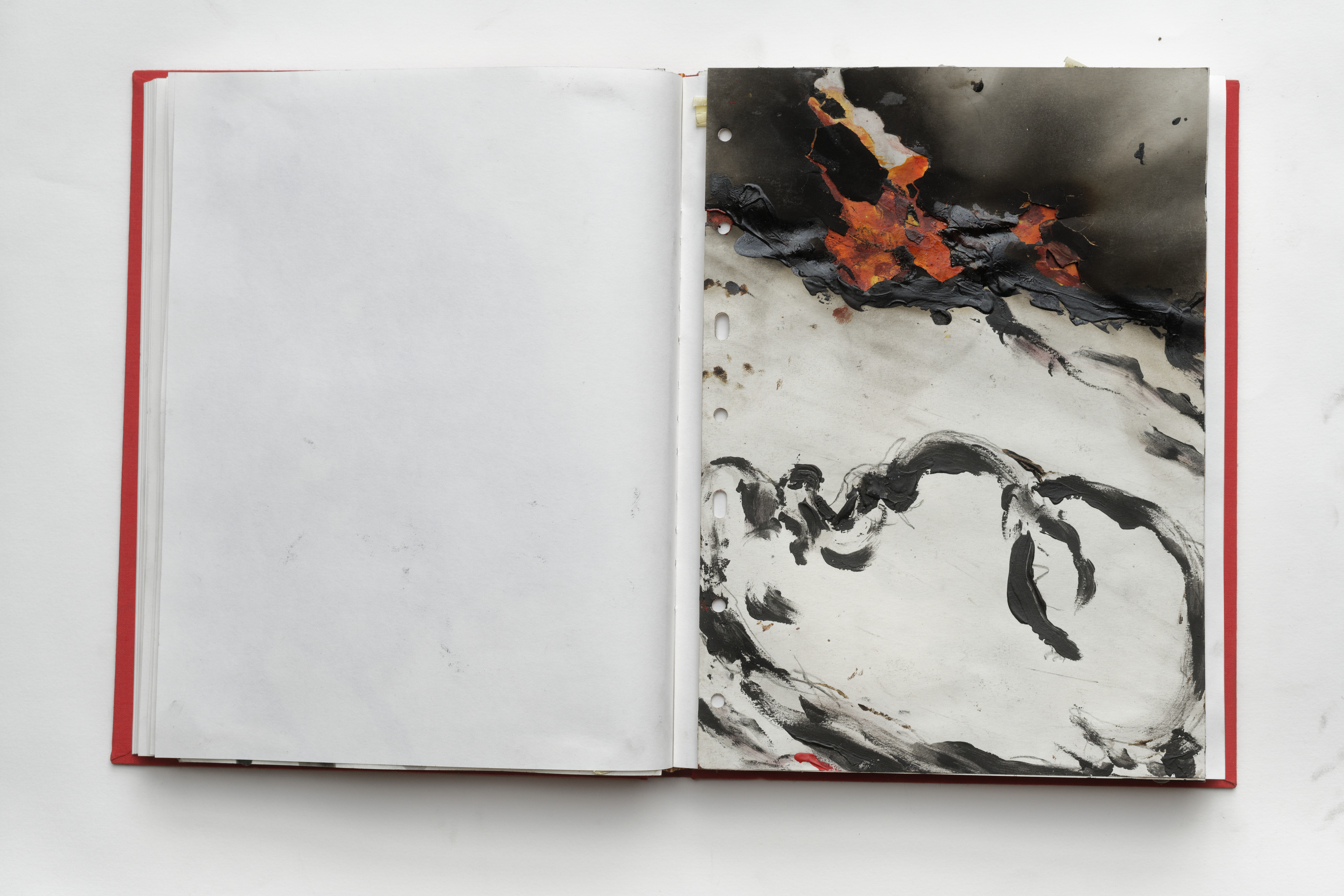 Jean-Paul Marcheschi, Les livres rouges, Étude pour l’Oiseau de feu, 1995 © Stephan Meyer