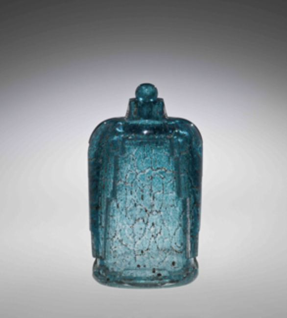 Maurice Marinot Large bottle, water effect, 1928 Transparent glass with hot-worked dark-blue inclusions between the layers, acid-etched, H.27 cm ©The Corning Museum of Glass, Gift of Evangeline B. Bruce