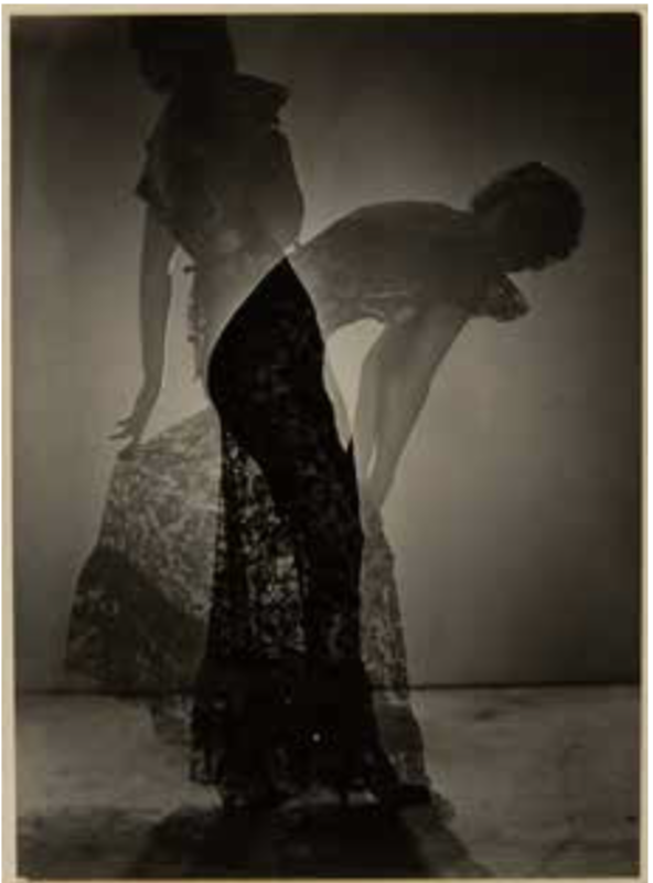 Man Ray Photographie de mode vers 1935 épreuve gélatino-argentique, surimpression 10,5 x 7,5cm Collection particulière © Man Ray 2015 Trust / Adagp, Paris 2019