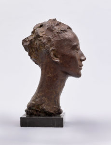 statue bronze femme profil