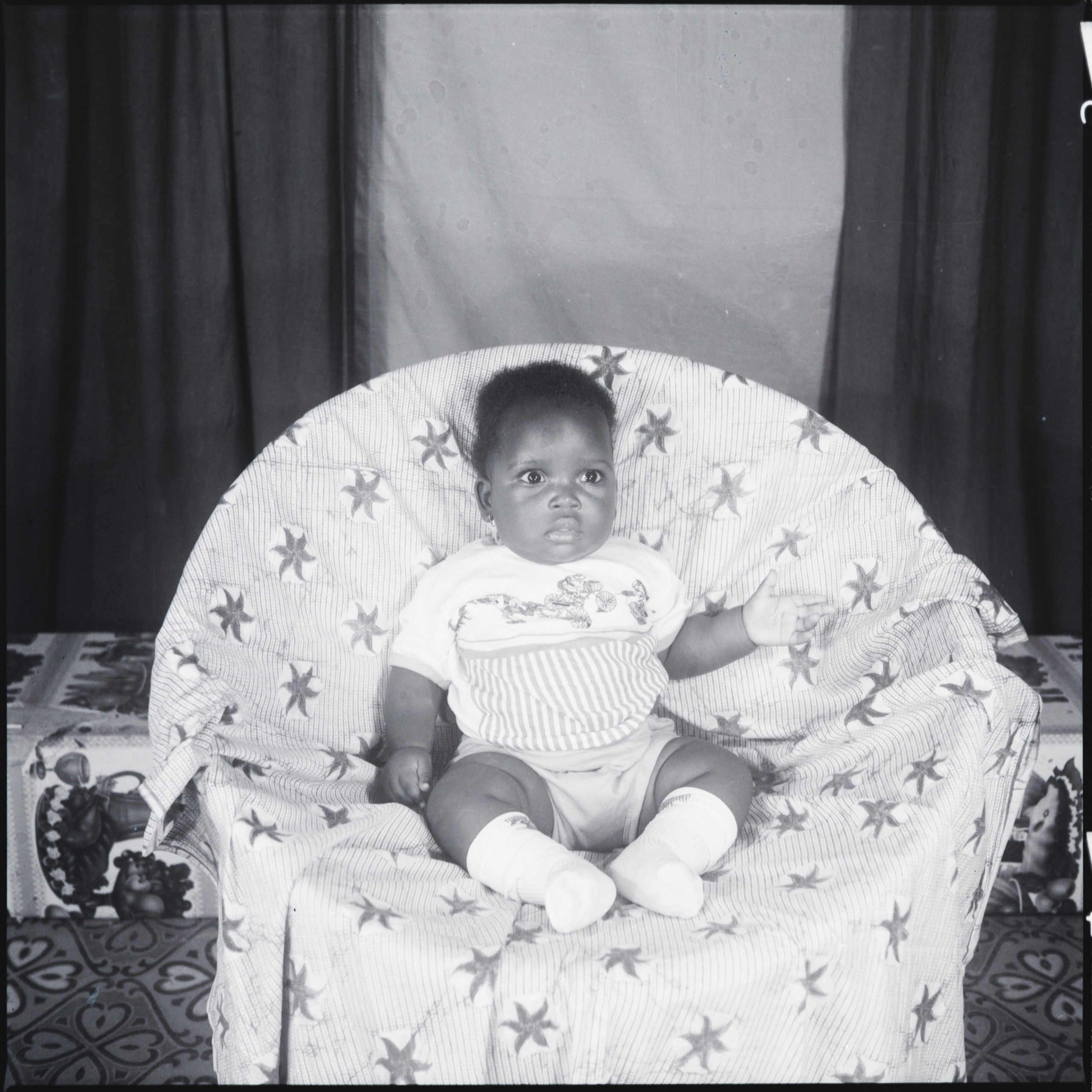 photographie noir et blanc bébé