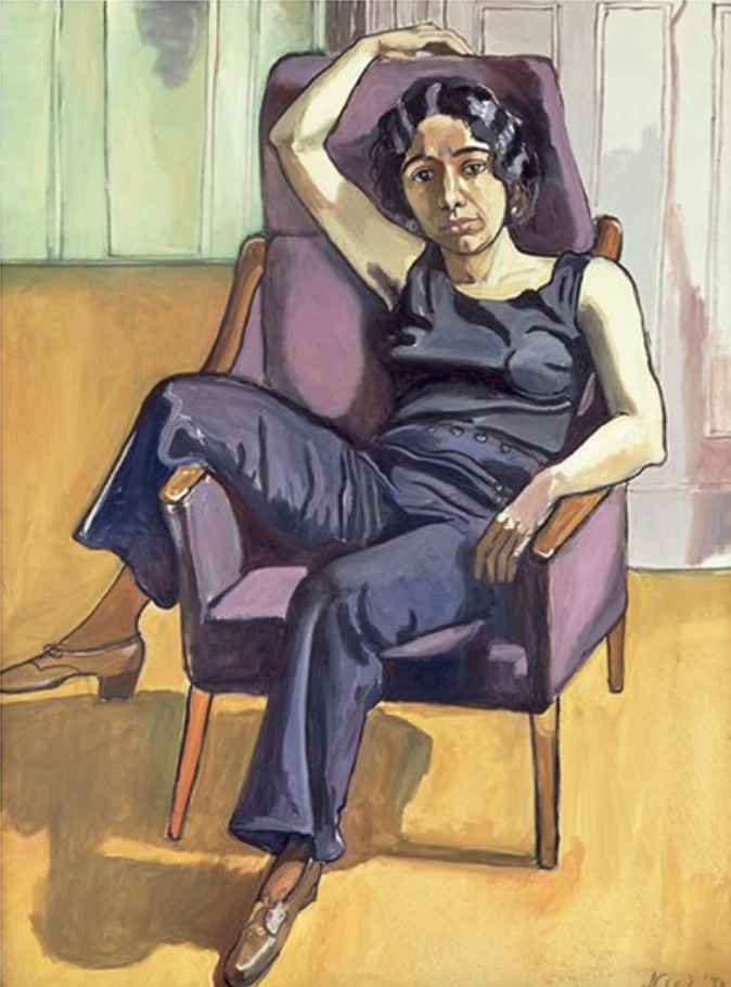 Femme assise dans un fauteuil une main sur l'accoudoir et l'autre au dessus de la tête . Dominante violet.