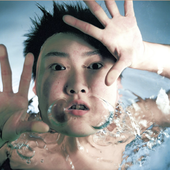 Wang Wei, 1/30 sec. underwater, 1999. © Wang Wei